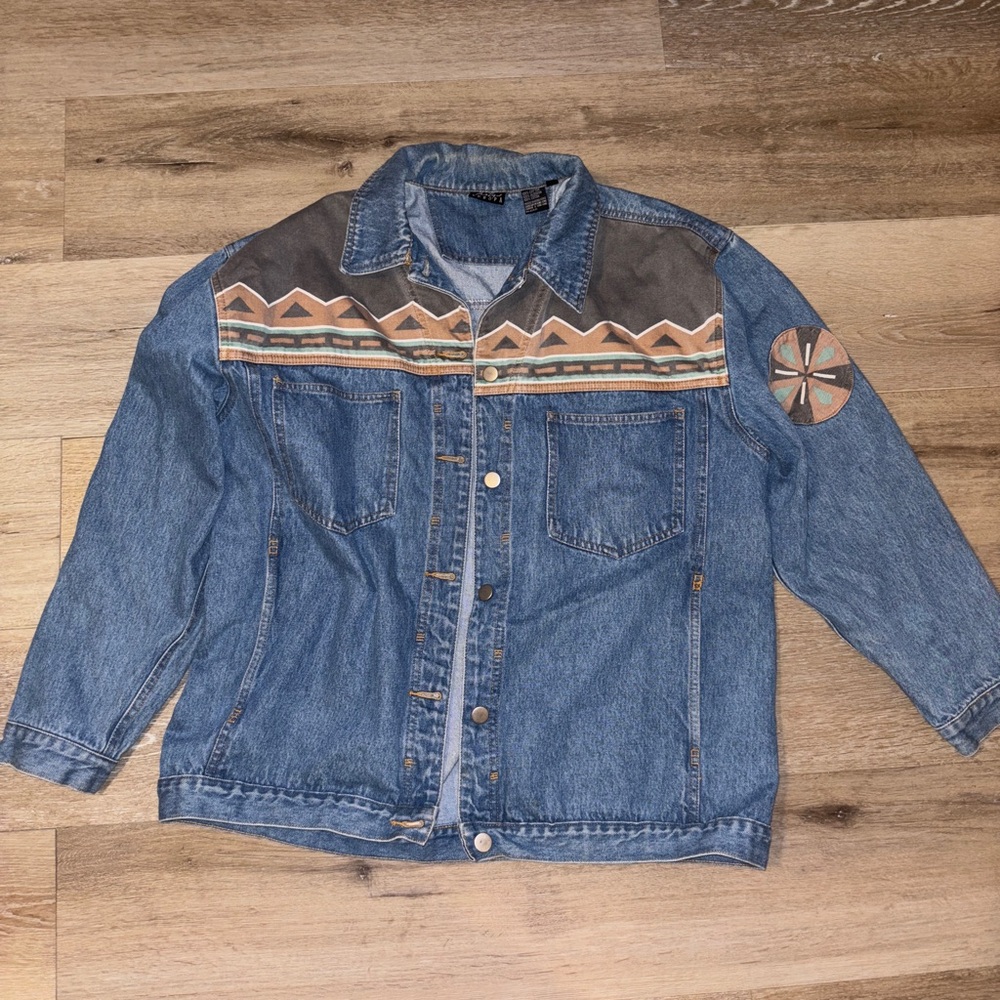 Boutique Europa Oversized Denim Jacket – Southwestern Shoulders – Size Large